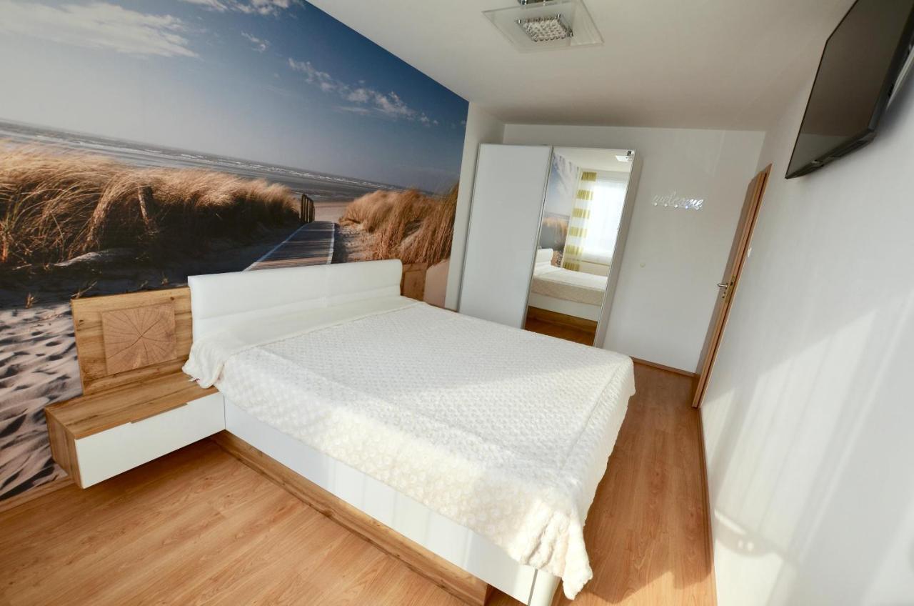 Apartament Piaskowy Jantar 2 코워브제크 외부 사진